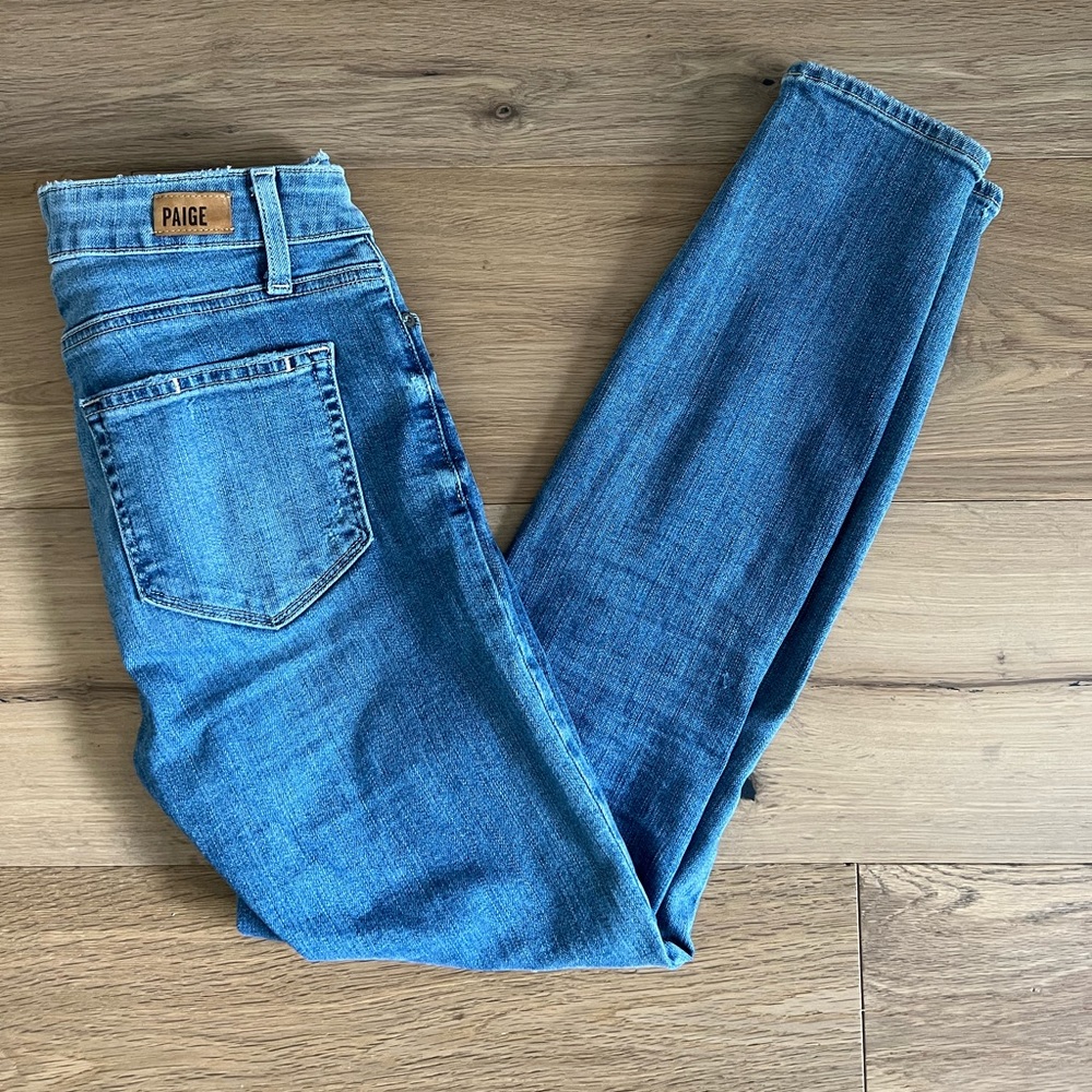 Paige Verdugo Crop, 25